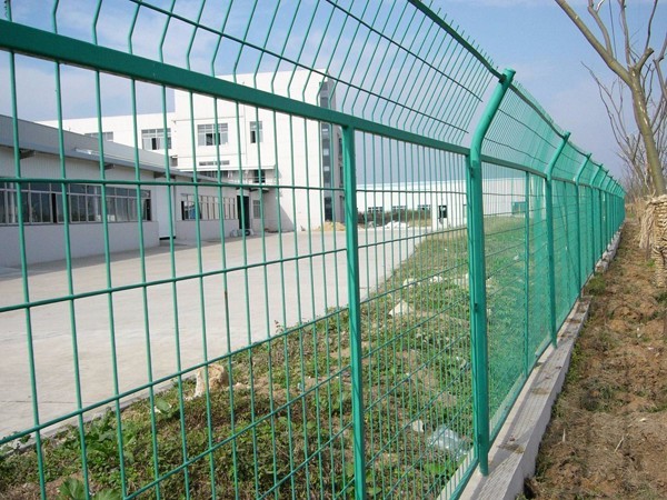 道路护栏网