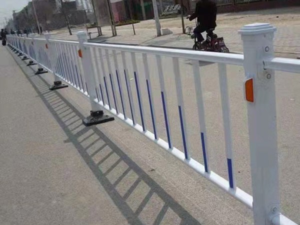 道路栏网