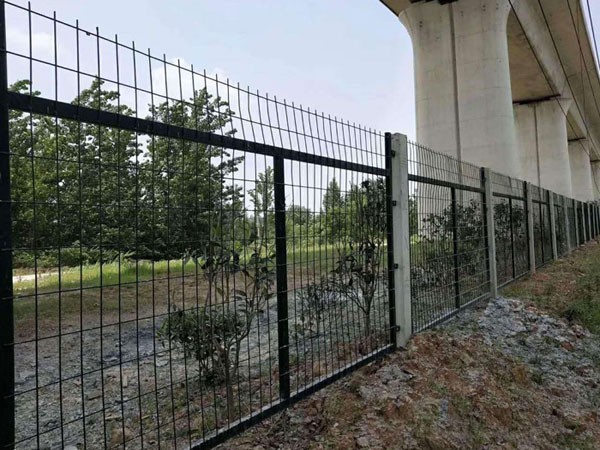 道路护栏网